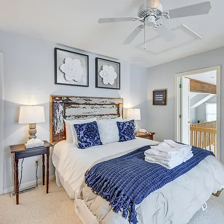 Ford Mountain Retreat With Deck Less Than 1 Mi To Marina!